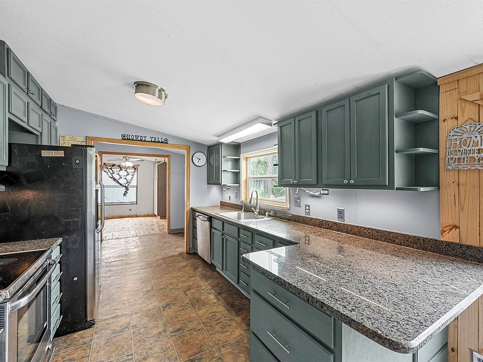 18012 Cindys Ln, Justin, TX 76247 | Zillow