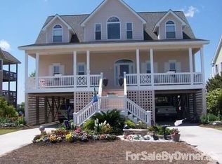 165 Old Village Ln, North Topsail Beach, NC 28460