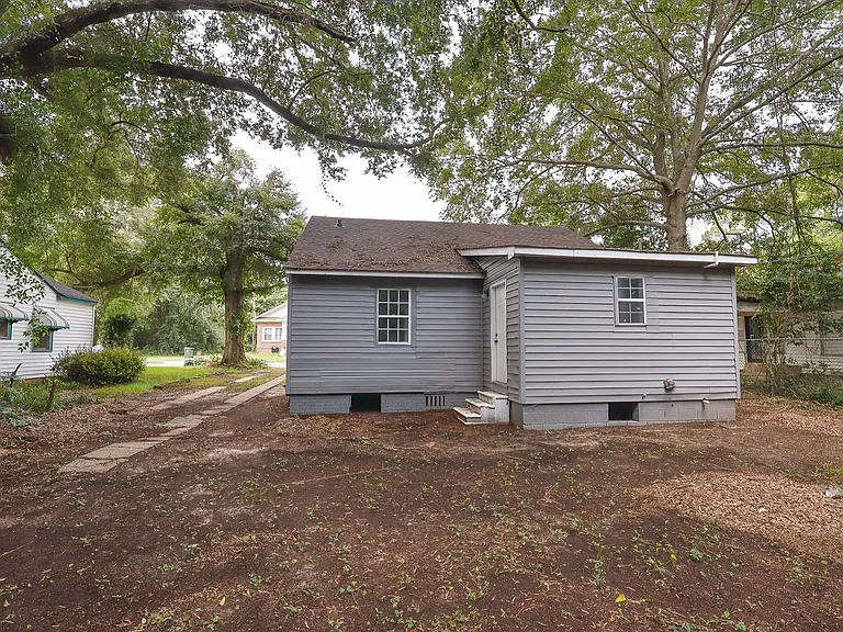 209 Calhoun St — Photo 19