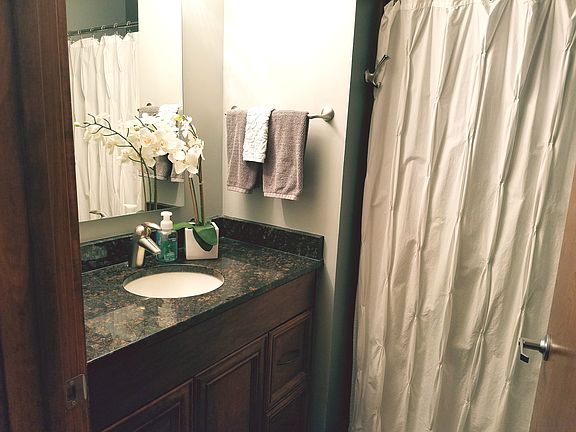 MAIN FLOOR BATHROOM