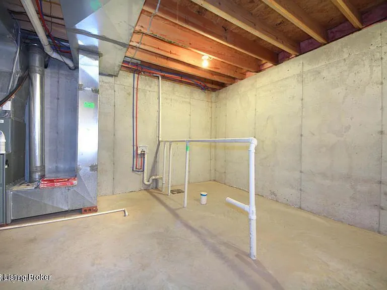 9506 Gerardia Ln — Photo 60