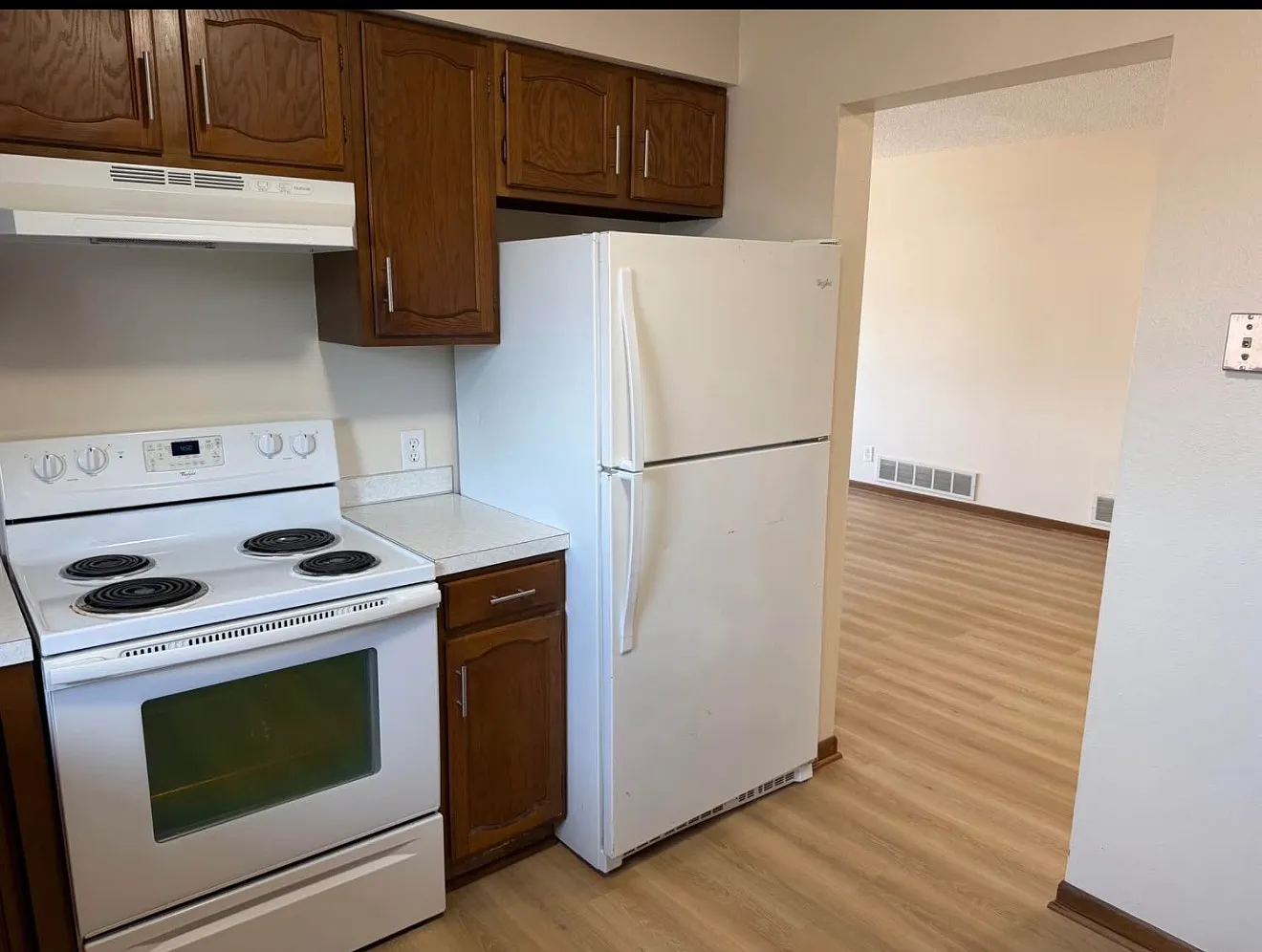 2 bed, $800 — Photo 2