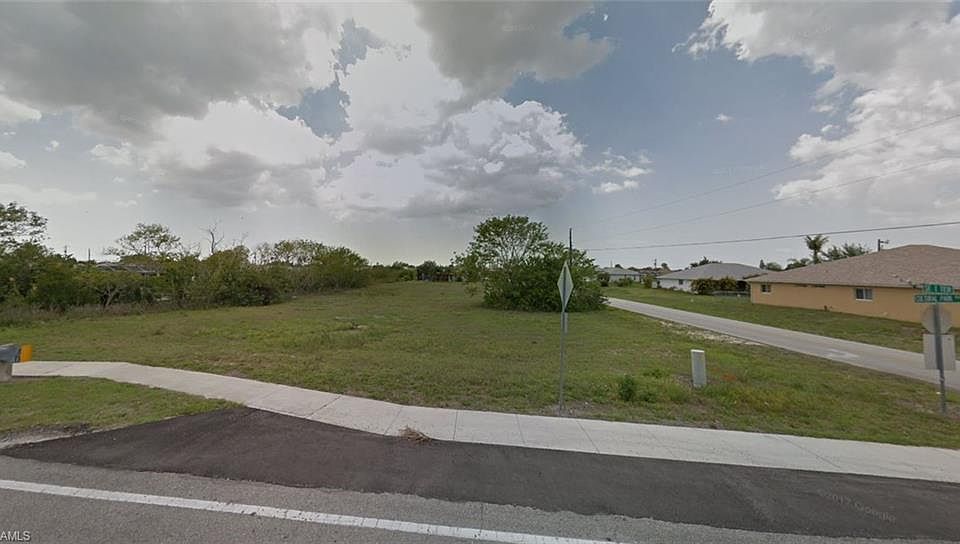 2nd image of 710 SE 1st Ter