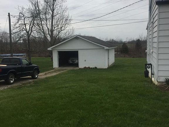 3rd image of 1631 Campbellsville Rd