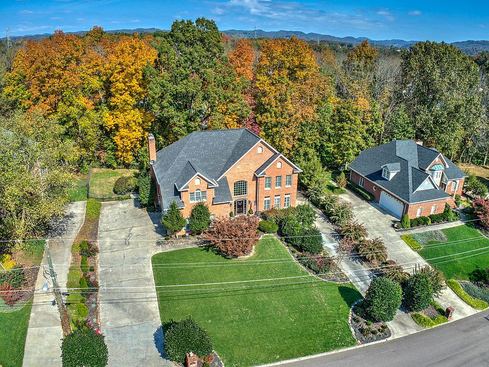 1st image of 2809 Berkshire Ln