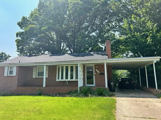 8412 Ravenswood Rd photo 1
