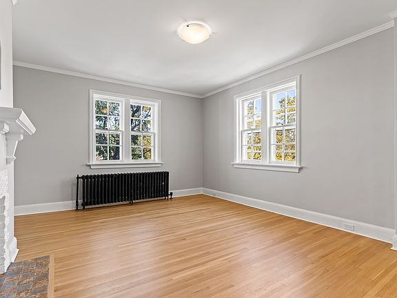 5th image of 2915 14th Ave #2-bedroom