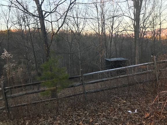 backyard building/fence en.