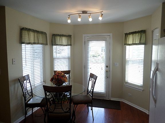 5th image of 9714 Bedford Dr
