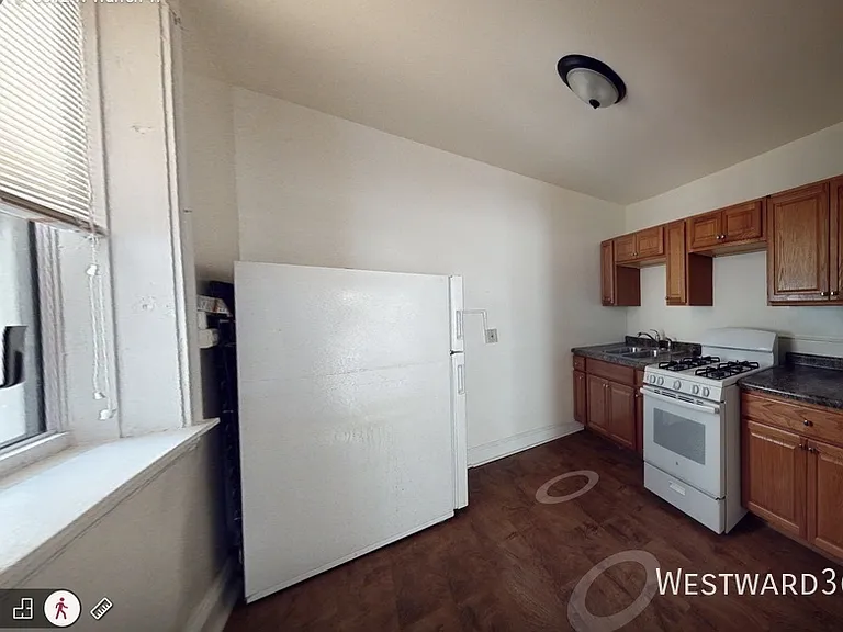 3012 W Warren Blvd #2F — Photo 9