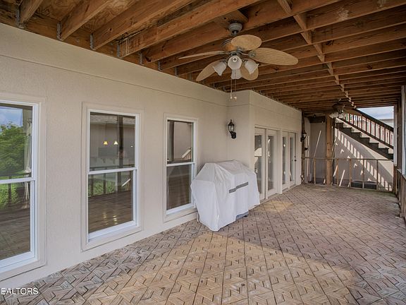 4th image of 3445 Commodore Point
