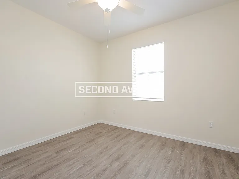 1411 NW 9th Ave — Photo 15