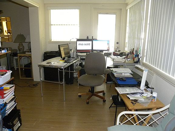 3rd image of 2316 Grenoble Pl