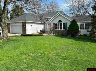 1308 Rose Ct, Waseca, MN 56093