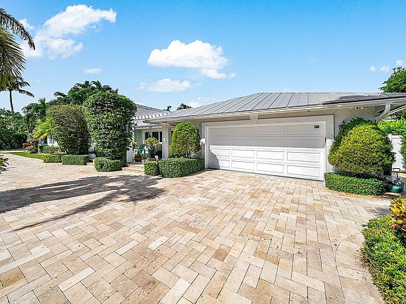 5th image of 7425 NE Bay Cove Court