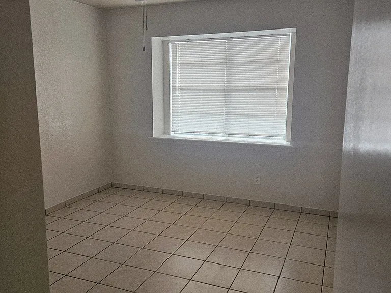 514 Jose Marti Blvd #4 — Photo 4