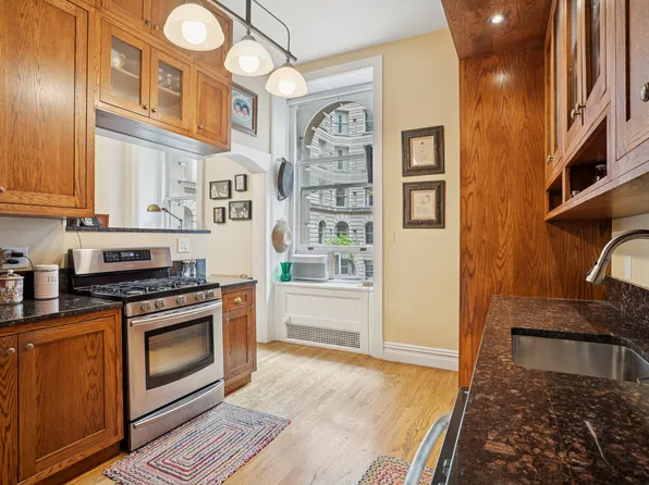 390 West End Avenue image 6 of 7