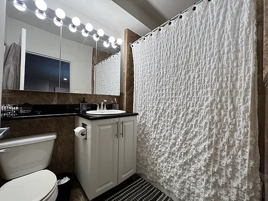 Rented by AZ REALTY NYC LLC | media 15