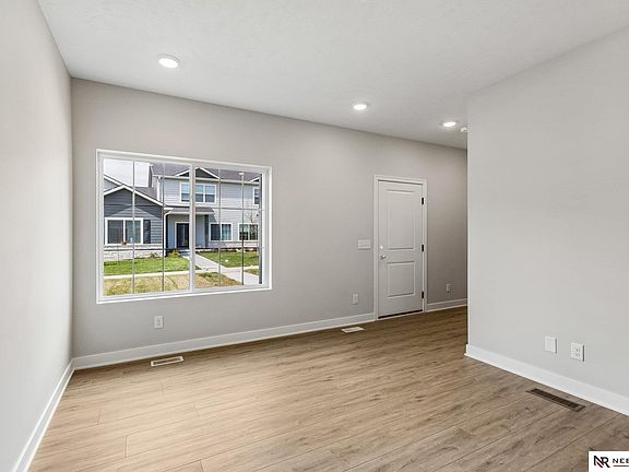 5th image of 11422 N 160th Ct