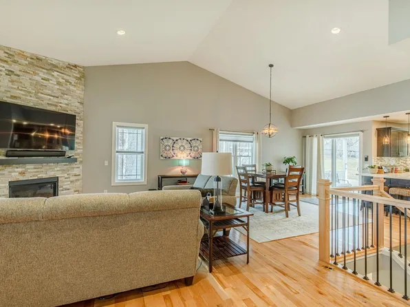 1821 Dondee Rd, Madison, WI 53716