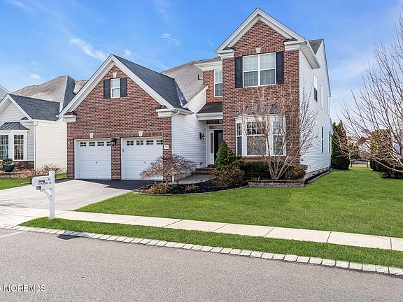 2nd image of 35 Dunberry Drive