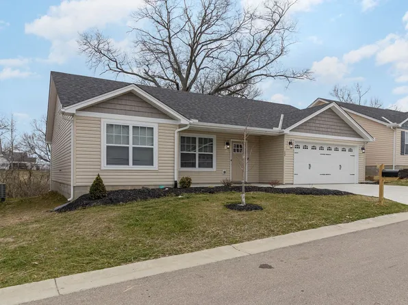 12 E Persimmon Dr, Hamilton, OH 45013