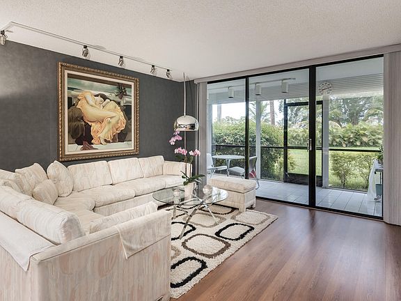 Home For Sale In Lands Of President