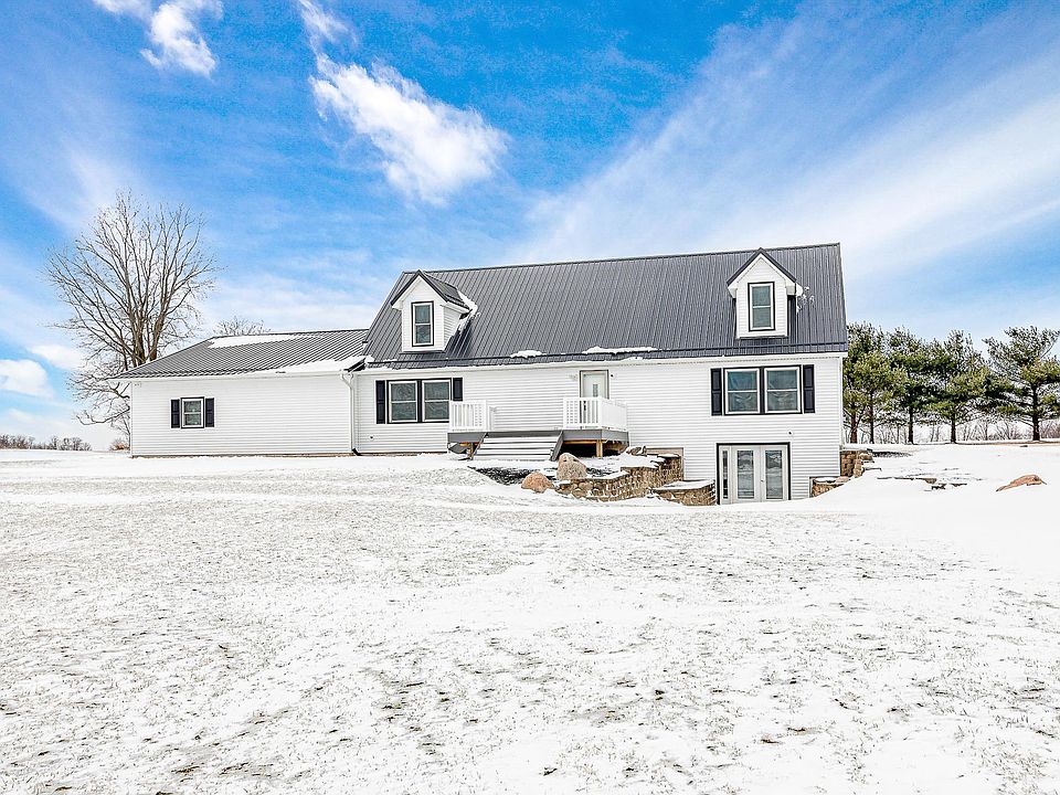 1st image of 835 N 650th Rd E