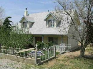 17421 Grove Ave, Tehachapi, CA 93561