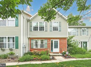 110 Morningstar Ct, Hanover, PA 17331