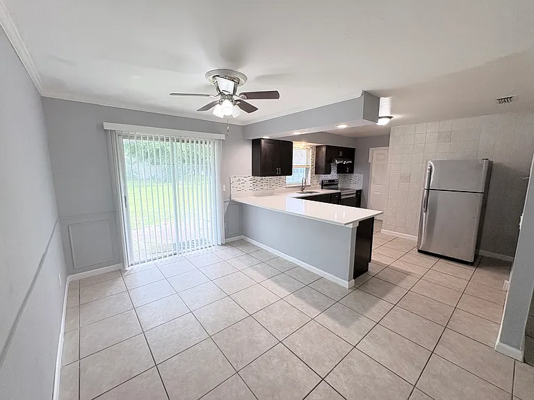 4428 Carousel Rd — Photo 8