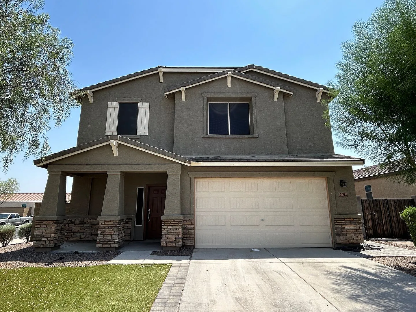 4 bed, 2.5 bath, 2932 sqft, $2,700 — Photo 1