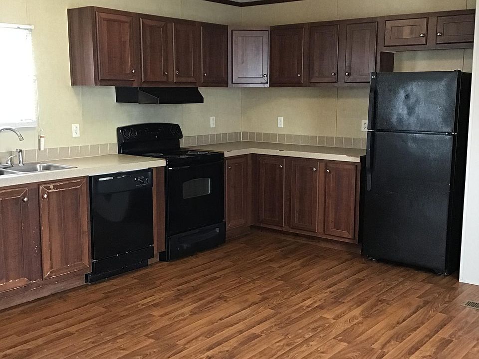 2nd image of 85 Peach St