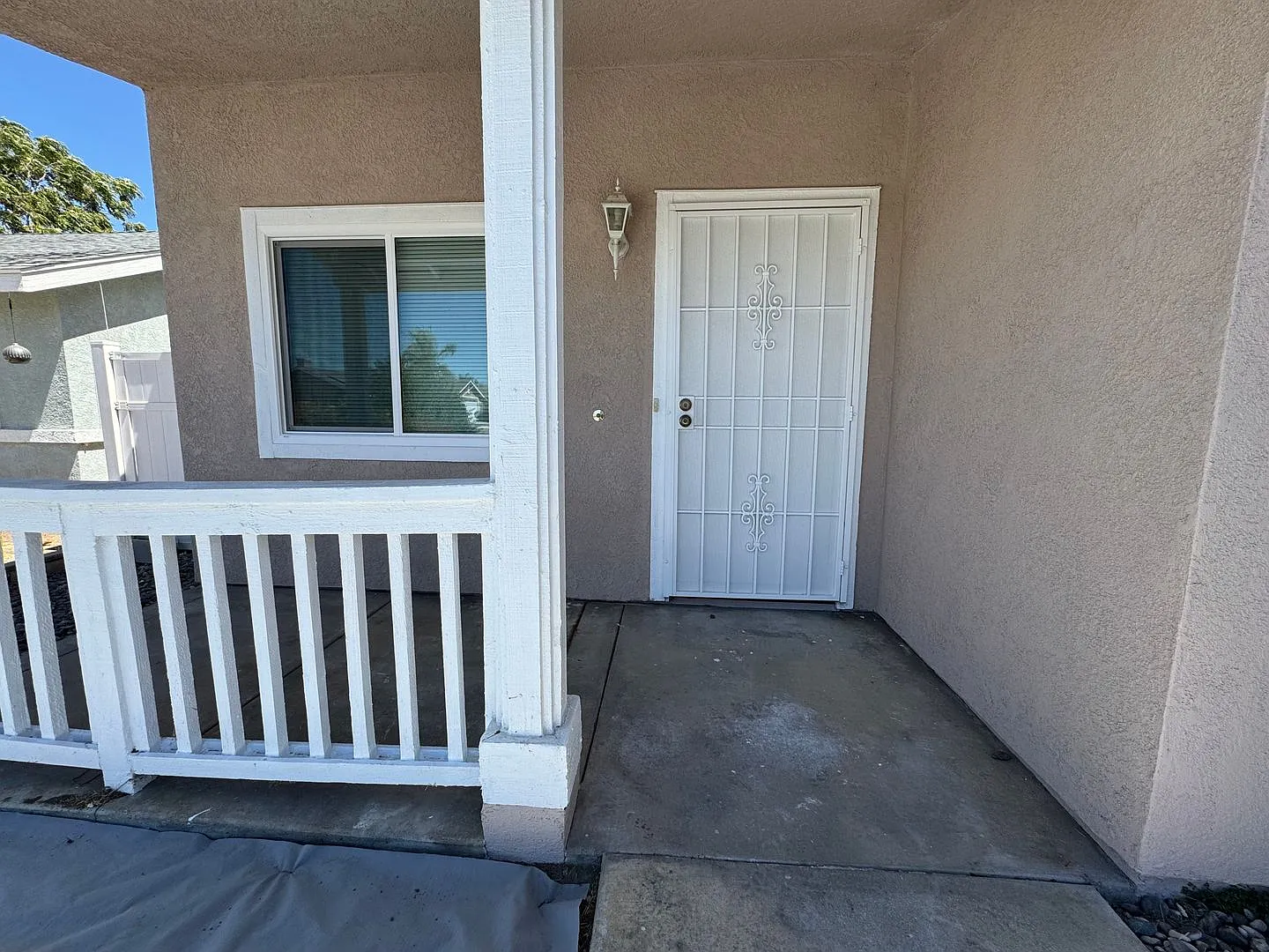 Remodeled 3 Bedroom 2 Bathroom Home in Hemet! — Photo 3
