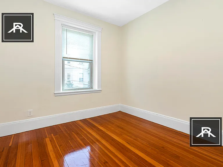 48 Brackett St #2 — Photo 14