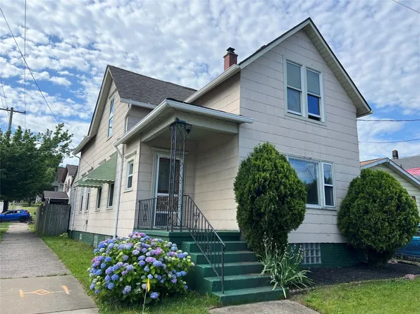 559 E 26th St, Erie, PA 16504