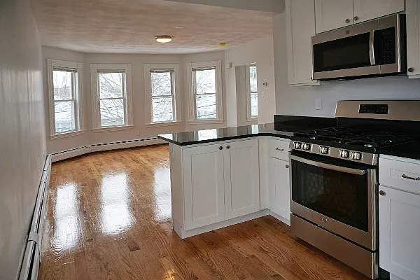 Building Photo - 252 Ash St #4R