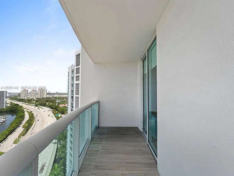 19400 Turnberry Way #1911 — Photo 50