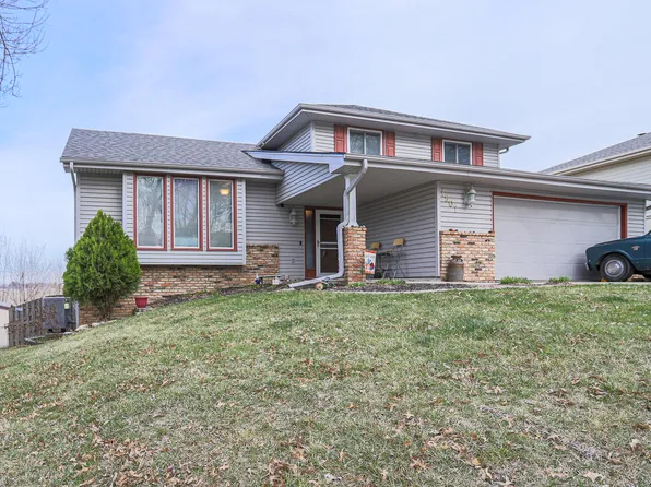 1507 Beechwood Ave, Papillion, NE 68133