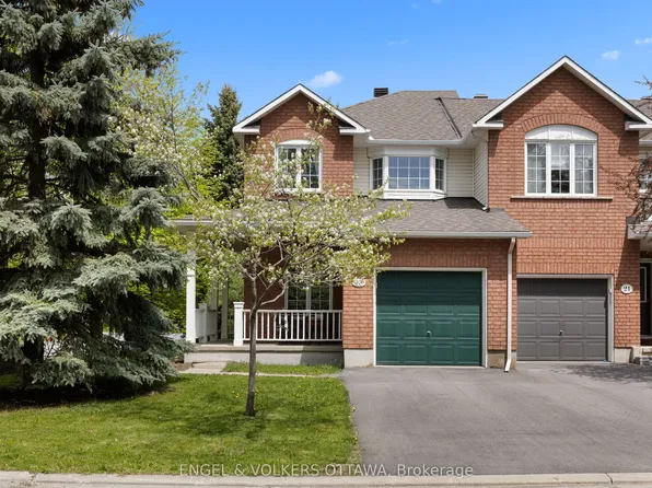 23 Cambray Ln, Ottawa, ON K2K 3C3