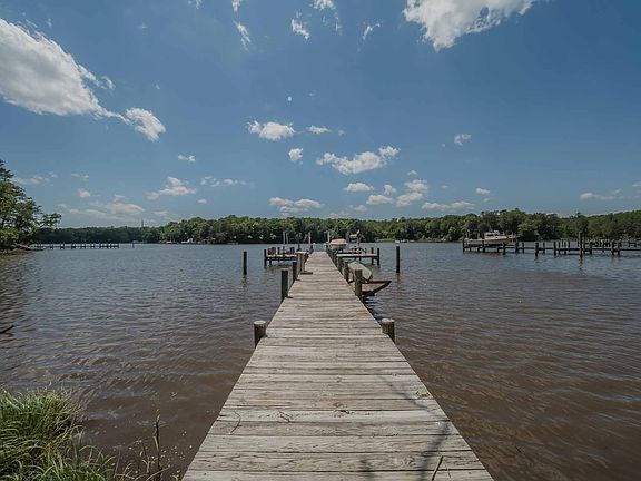 Private Pier w/ Water & Elec