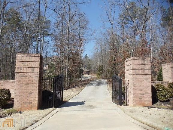 3rd image of 365 Turner Dr