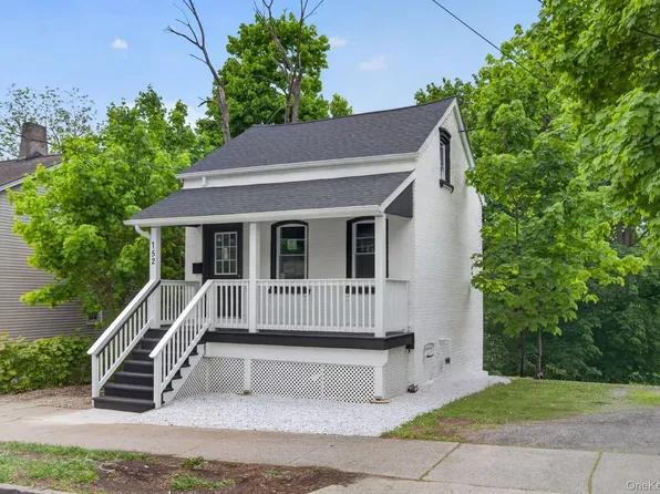 152 N Clinton Street, Poughkeepsie, NY 12601