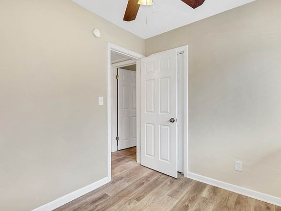 2nd image of 5951 Oliver St