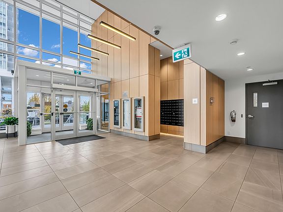 4th image of 657 Whiting Way #1201