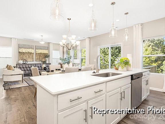 3rd image of 1245 Freeman View Dr #113