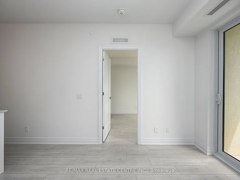 30 Elm Dr W #707 — Photo 32