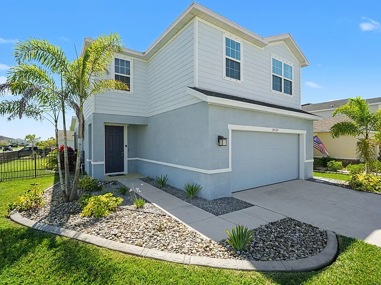 10729 High Noon Trl — Photo 1
