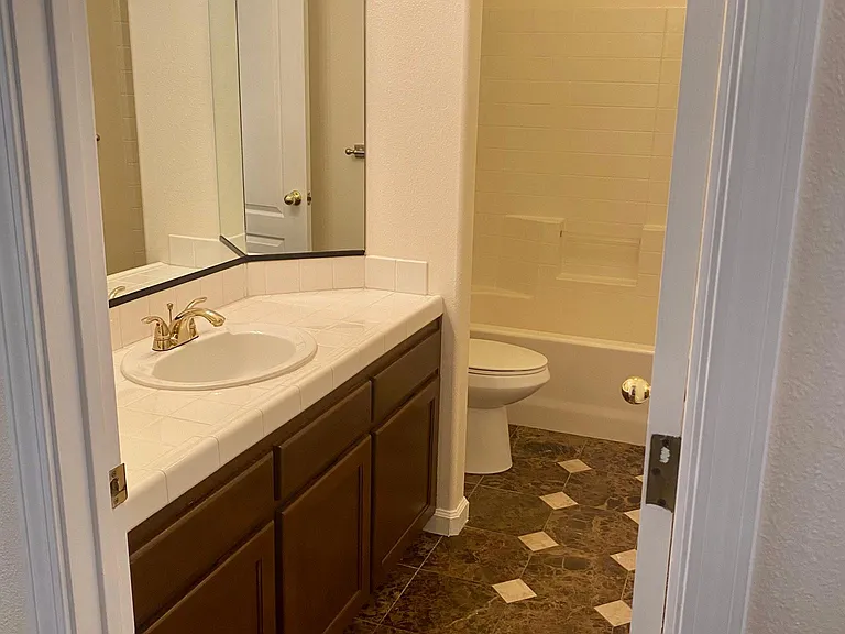 2276 E Brandywine Ln — Photo 11
