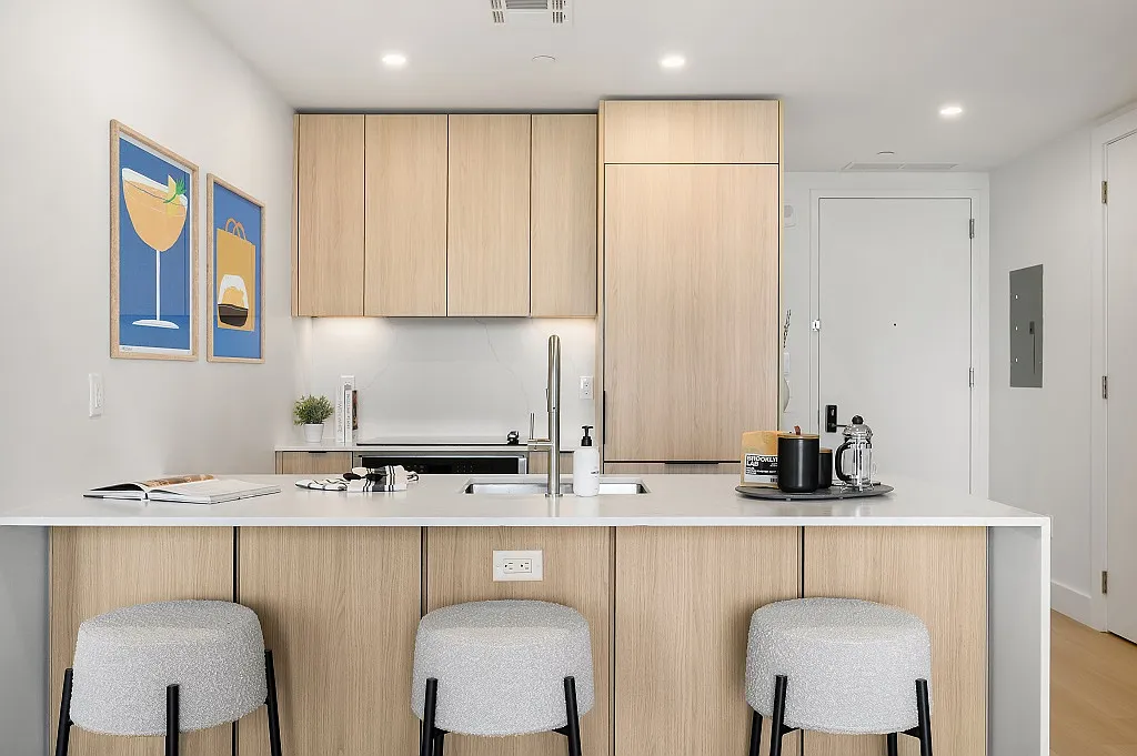 880 Atlantic Avenue — Photo 4